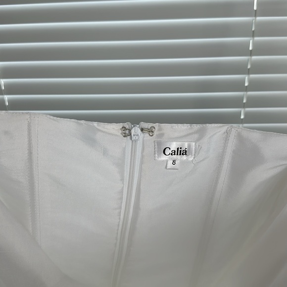 Dress - Picture 10 of 16